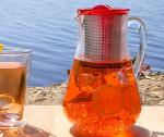 Iced-tea brewer with patented brew-stop insert
