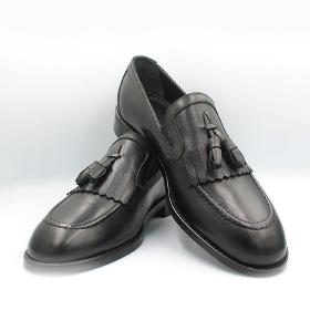 Genuine Leather Black Tasseled Shoes