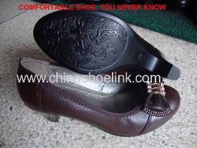Women leather shoes 