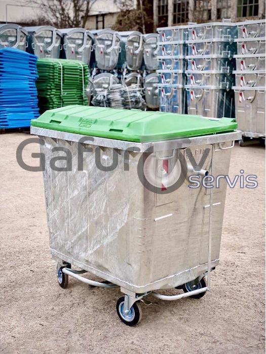 Metal waste container with flat plastic lid - 1100 L.