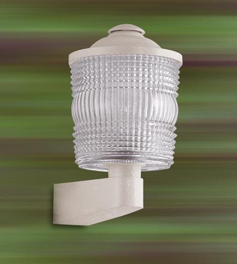 Outdoor sconce