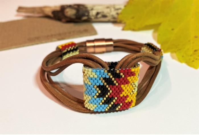 Leather bracelet from beads "Mexican Holidays"
