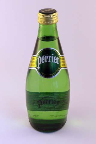PERRIER Sparkling water 33 cl in glass bottle
