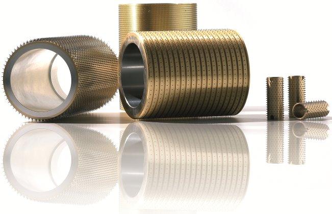 Spiked roller segments