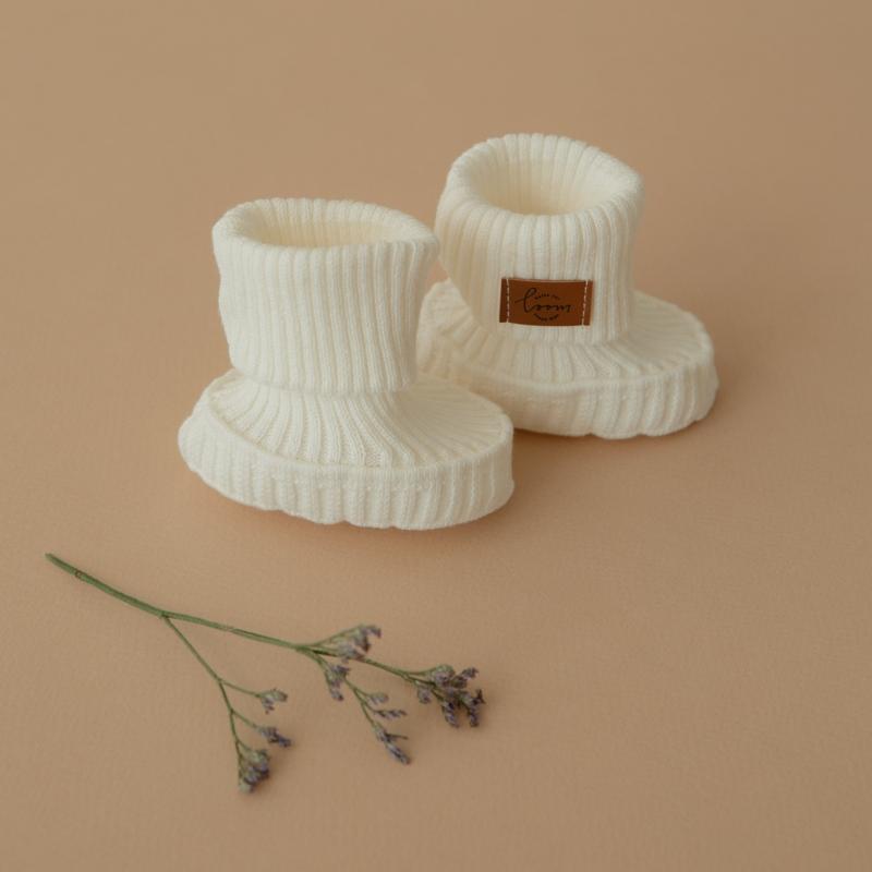 Booties knitted from cotton Cream