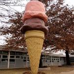 Fiberglass ice cream statues wall mounted giant ice cream