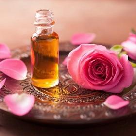 Damask Rose oil