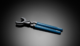 SPECIAL PLIERS FOR THE ADJUSTMENT OF THE SEAMING ROLLS (Imeta code 496C / 342F)
