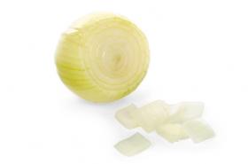 Onions, diced 20x20 mm.