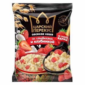 Instant oatmeal porridge with cream "With strawberries"