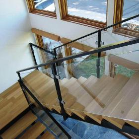glass stair handrail