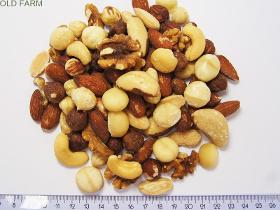 MIXED NUTS: HAZELNUTS, WALNUTS, CASHEWS, ALMONDS, BRAZIL NUTS 25 KG