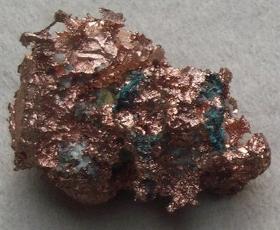 Copper ore scraps 