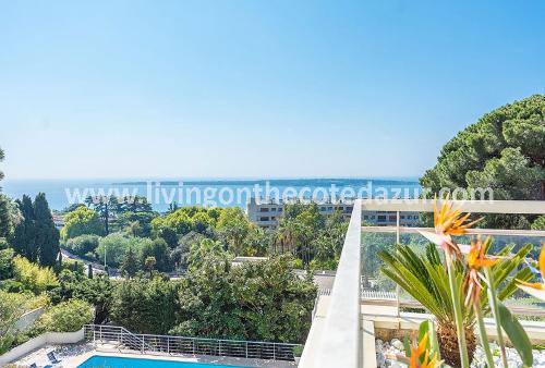 Tasteful Cannes Californie apartment with sea view