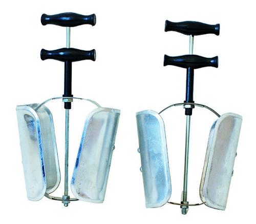 plastic boot trees with handle