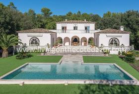 Spacious luxury villa for sale La Colle sur Loup